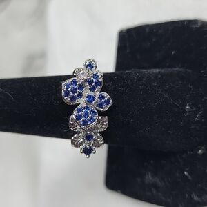 🎄NWOT STERLING SILVER FLORAL RING🎄